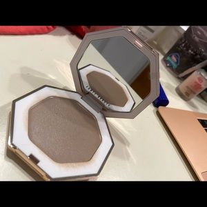 Fenty Cheeks Out Cream Bronzer- Amber